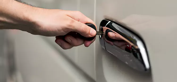 Why Choose Our Auto Locksmith Team in Boynton Beach, FL?